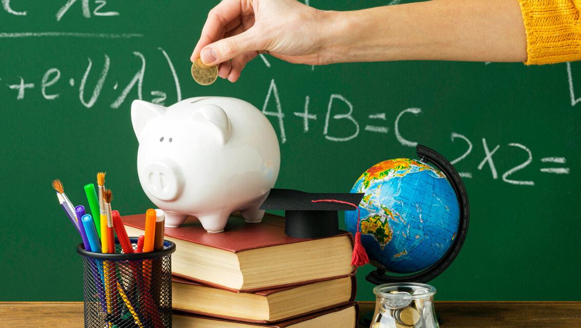 https://asesoresfinancieros.com.co/wp-content/uploads/2025/09/ahorrar-para-la-educación-de-tus-hijos-1134x640.jpg