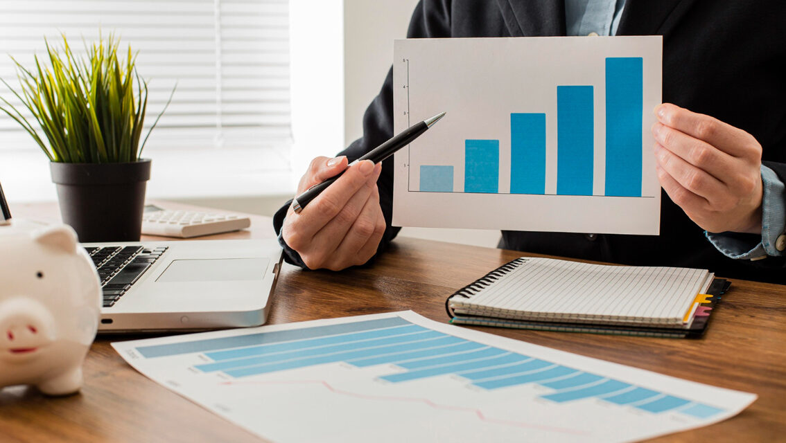 https://asesoresfinancieros.com.co/wp-content/uploads/2025/12/Metas-financieras-método-SMART-1134x640.jpg